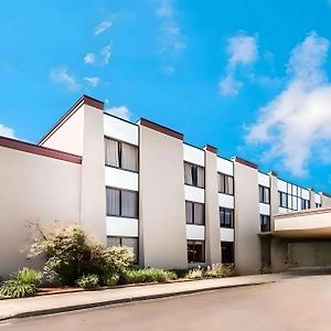 Clarion Hotel